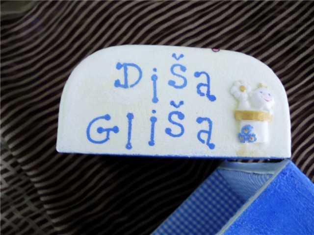 Diša Gliša - sa strane