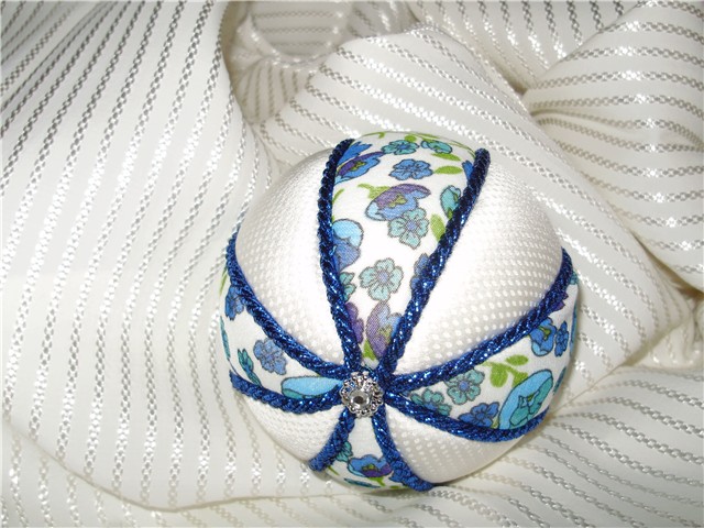 Plavo-bijela cvjetna