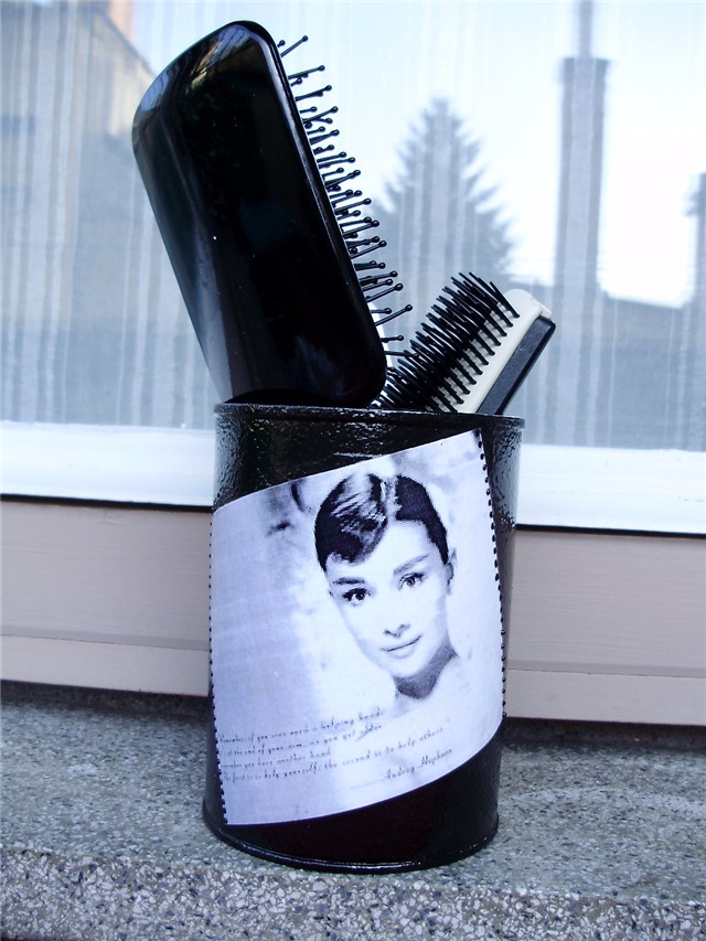 Audrey - kutija za četke