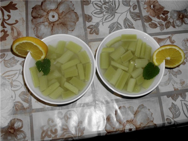 rabarbara-kompot1